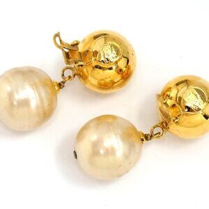 CHANEL CC Logos Ball Pearl Dangle Clip-On Earrings Gold Tone 93A Auth w/Box